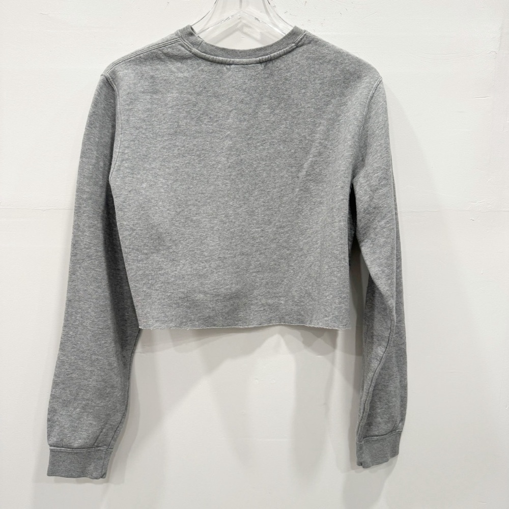 Nike Gray Long Sleeve Crop Sweatshirt Medium Athleisure *sleeve logo* - Picture 2 of 6